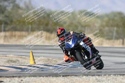 media/Dec-01-2025-Moto Forza (Mon) [[2daa91e15f]]/2-Intermediate Group/Session 3 (Turn 3)/